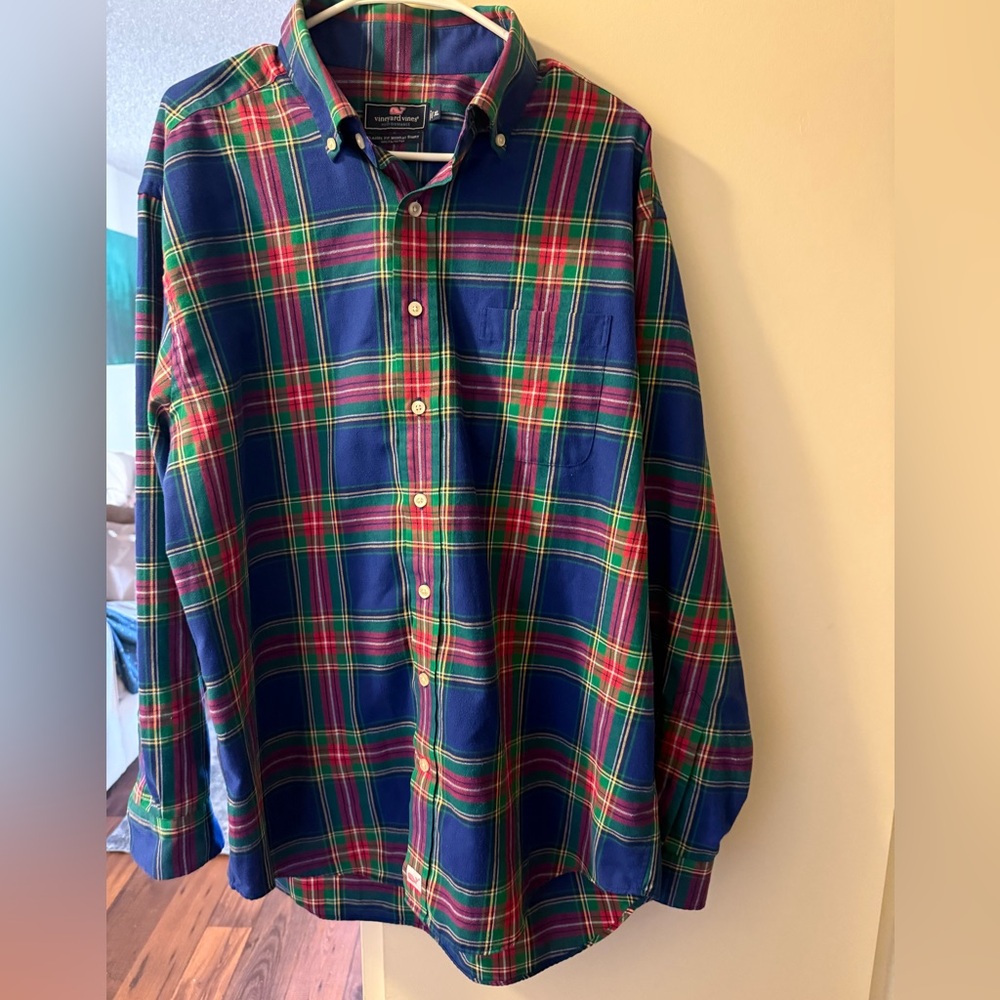 Vineyard vines preppy New England style  men’s polo shirt never worn